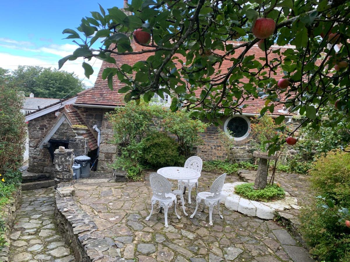 Cobweb Hall Okehampton Exterior foto
